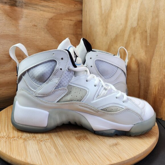 Jordan Jumpman Two Trey Womens Basketball Sneakers - Picture 6 of 11